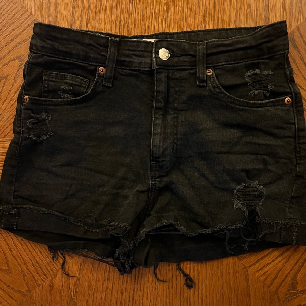 Ladies H&M short shorts size 8